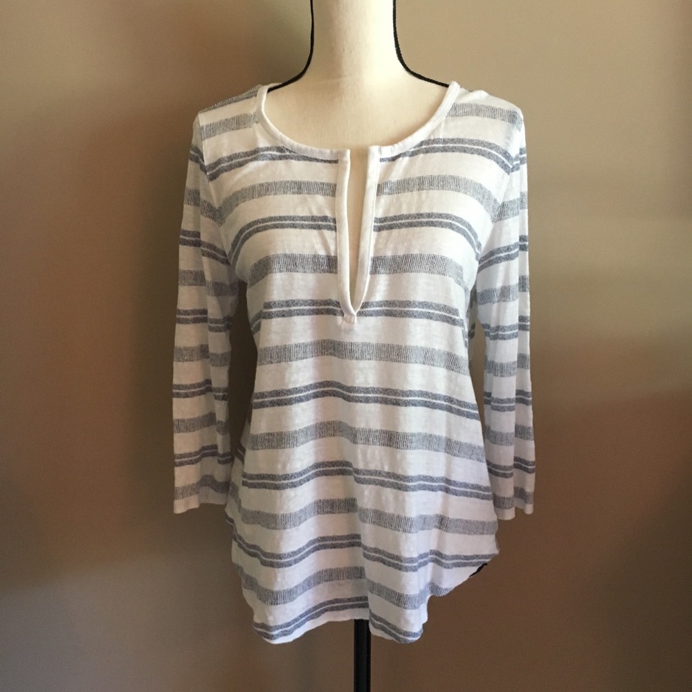 Athleta breezy striped, v-neck top